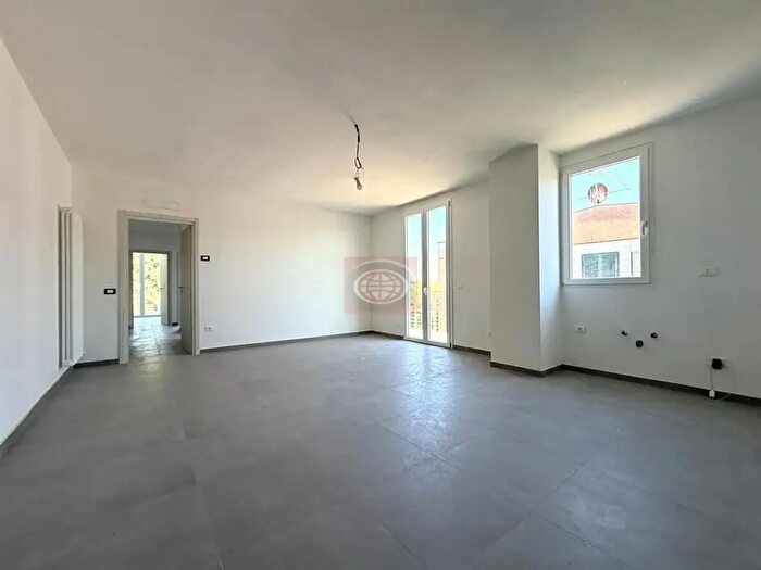 Appartamento con 5 locali in vendita in Cesenatico