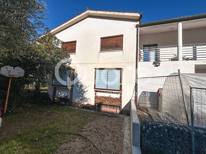 Casa con 7 locali in vendita in Via Monte Nero, Tarcento