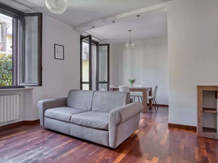 Appartamento bilocale in affitto in Via Giovanni Schiaparelli, Centrale, Milano