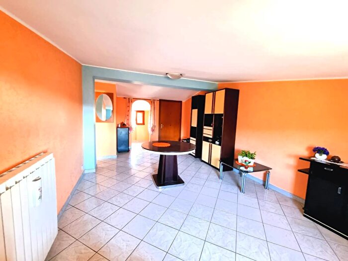 Appartamento bilocale in vendita in Via Alberto Passini, Caprarola