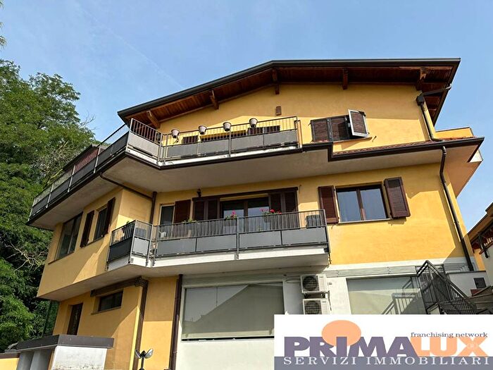 Appartamento trilocale in affitto in Via Nazionale dei Giovi, Cesano Maderno