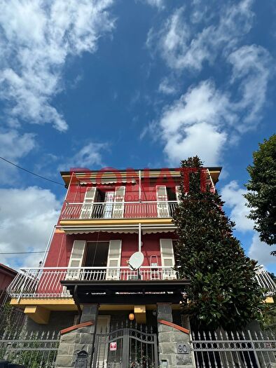 Casa con 9 locali in vendita in Via Termo, Vezzano Ligure