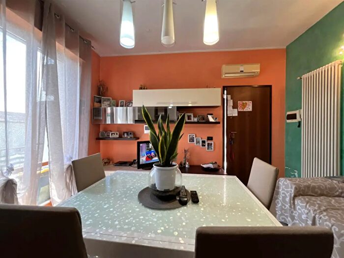 Appartamento con 5 locali in vendita in Empoli