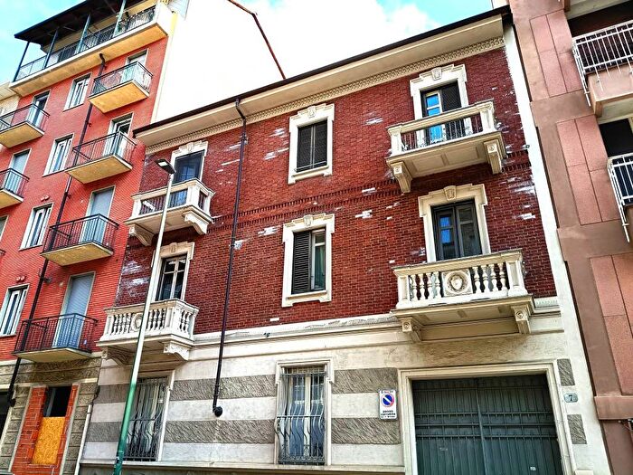 Appartamento trilocale in affitto in Via Bossolasco, San Paolo, Torino