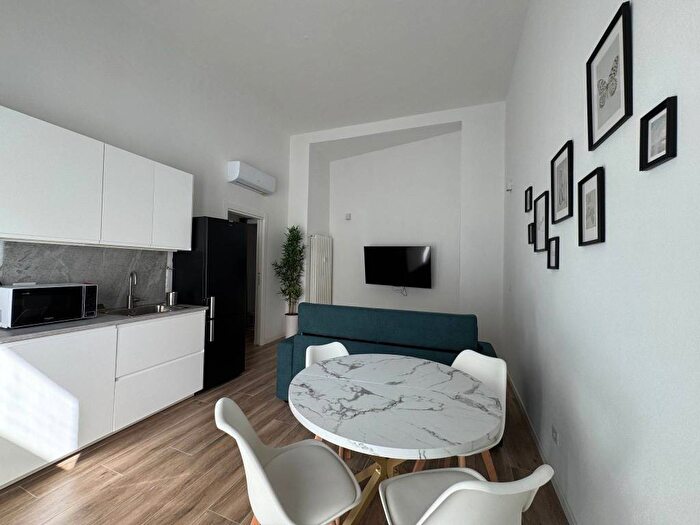 Appartamento bilocale in affitto in Via Vittoria Colonna, De Angeli, Milano