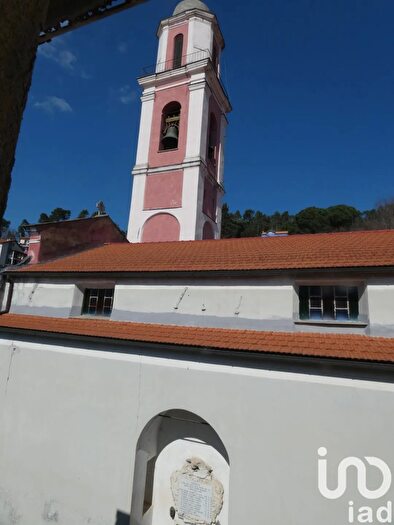 Casa con 8 locali in vendita in Via Gianelli, Carro