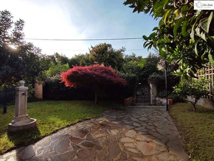 Casa con 7 locali in vendita in Via della Rossa, La Spezia