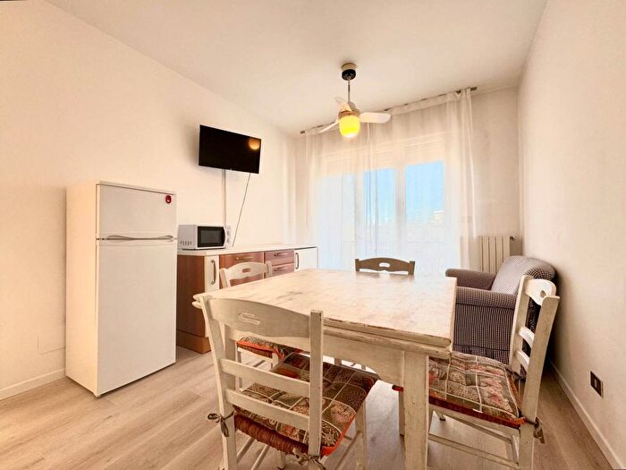 Appartamento trilocale in affitto in Via Giuseppe Ungaretti, Lido Centro Ovest, Jesolo