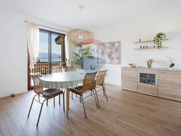 Appartamento quadrilocale in vendita in Via Selvalunga, Stresa