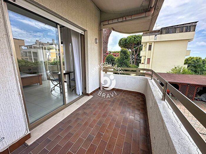 Appartamento trilocale in affitto in Vialetto della Medusa, Centro, Santa Marinella