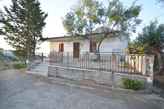 Casa trilocale in vendita in CoriglianoRossano Cda Piragineti Snc, CoriglianoRossano