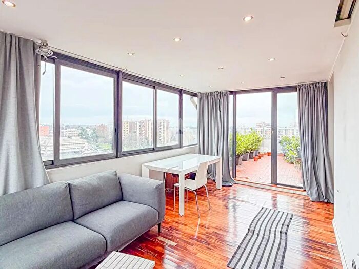 Appartamento quadrilocale in vendita in Via Antonio Gramsci, San Donato Milanese