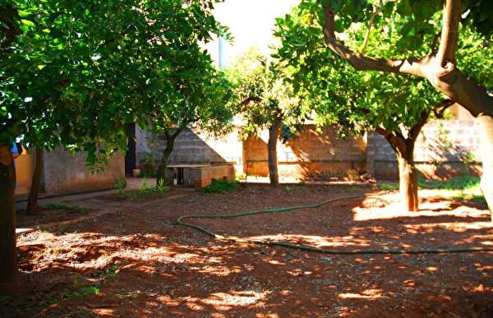 Casa trilocale in vendita in Via Principe di Piemonte, Alessano