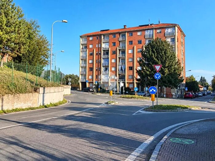 Appartamento trilocale in affitto in Viale Europa, Caluso