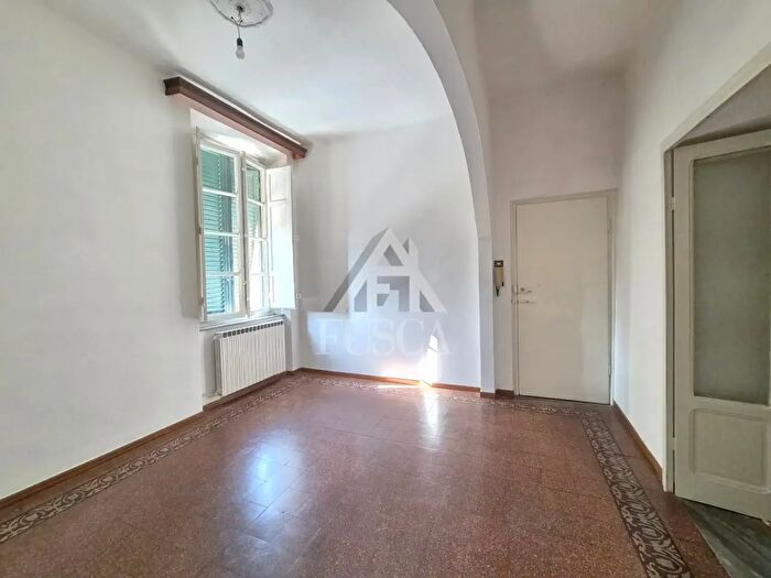 Appartamento con 5 locali in affitto in Via Puccini, Lucca