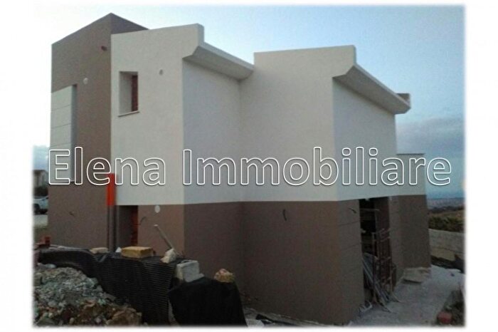 Casa con 5 locali in vendita in Alcamo