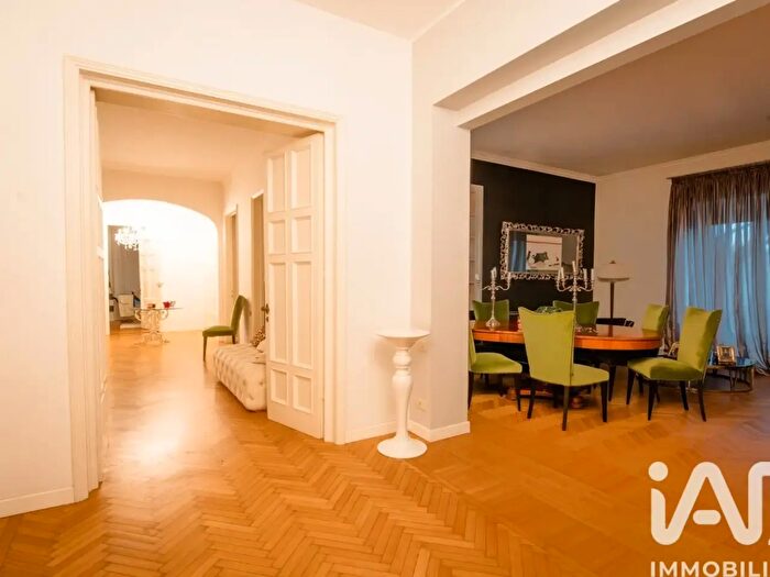 Appartamento con 12 locali in vendita in Via Bruno Buozzi, Prato