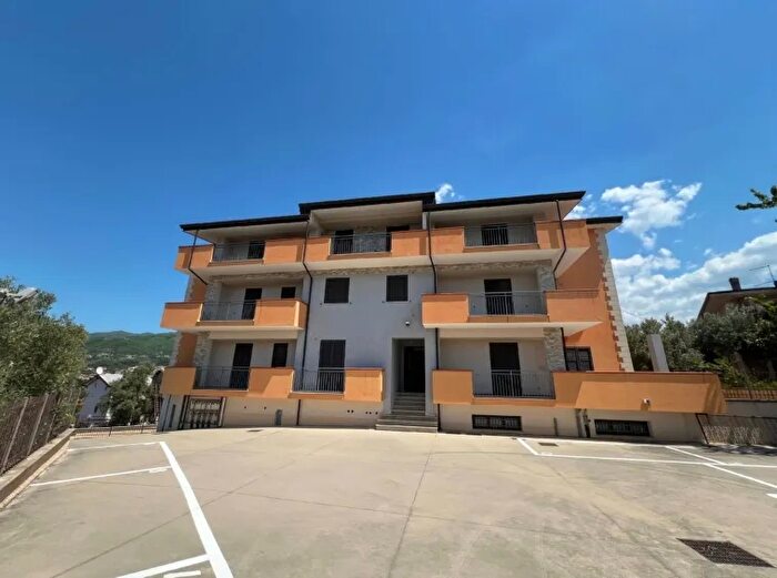 Appartamento quadrilocale in vendita in Zumpano