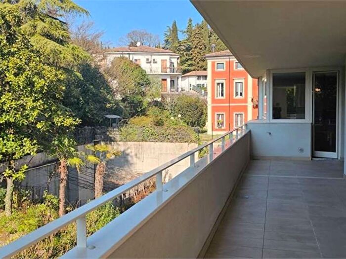 Appartamento con 6 locali in affitto in Borgo Trento, Verona