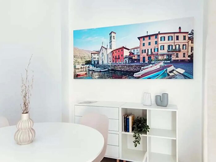 Appartamento monolocale in affitto in Via Bellinzona, Como