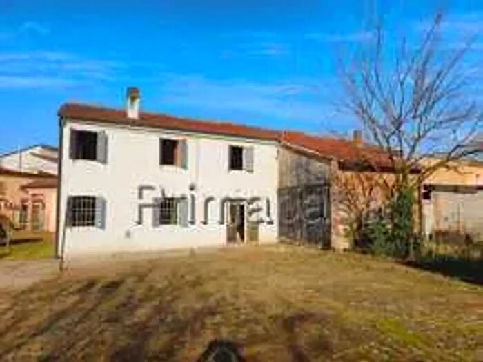 Casa con 10 locali in vendita in Via Frescà, Cerea