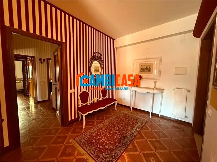 Appartamento con 5 locali in vendita in Palermo