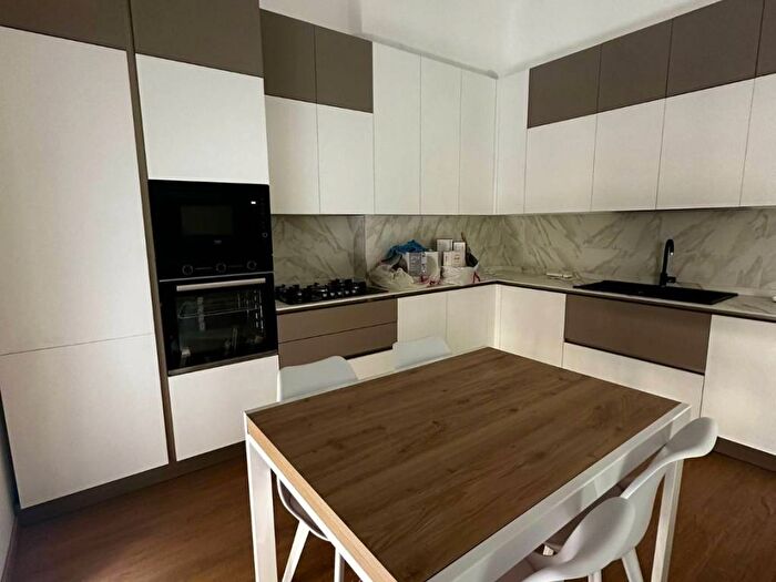 Appartamento quadrilocale in affitto in Via Antonio Cecchi, Foce, Genova