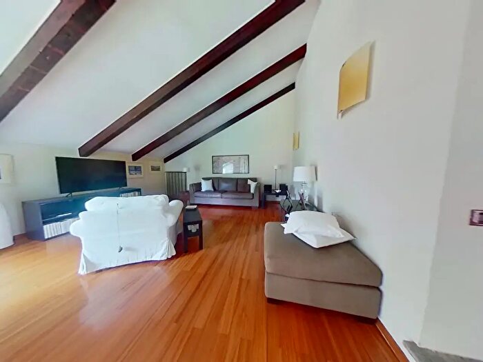 Appartamento quadrilocale in affitto in Strada Val San Martino Null, Torino