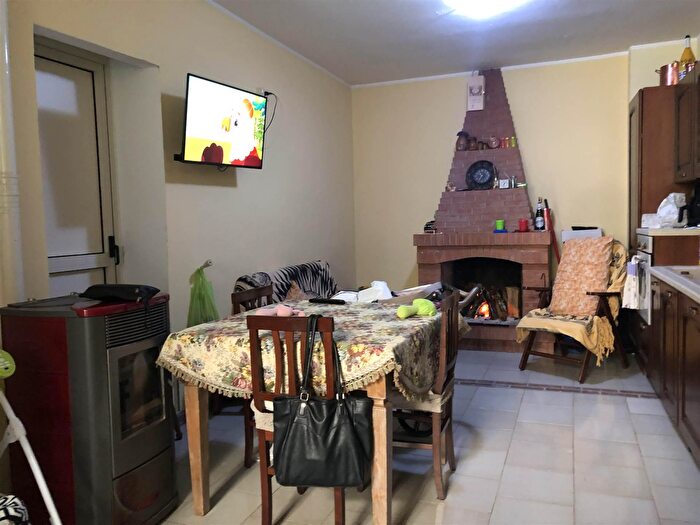 Appartamento trilocale in vendita in Castiglione Del Genovesi