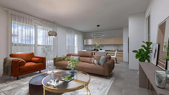 Appartamento quadrilocale in vendita in Via Amatore Sciesa, Seregno