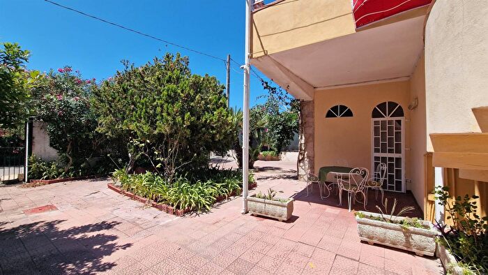 Appartamento quadrilocale in vendita in Viale delle Palme, Mondragone