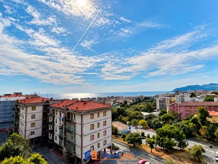 Appartamento quadrilocale in vendita in Via Fontanassa, Savona
