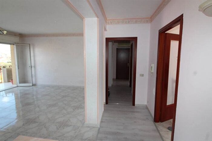 Appartamento quadrilocale in vendita in Via Russel, Lentini