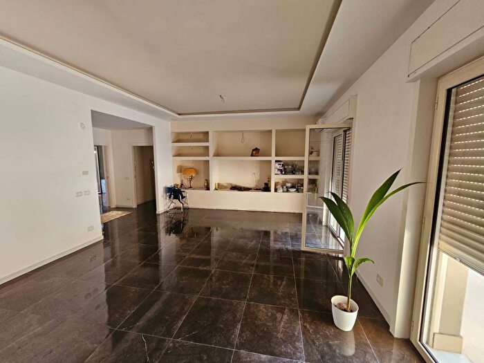 Appartamento con 5 locali in affitto in Via Rosolino Pilo, Centro, Giarre