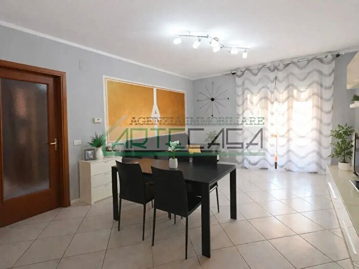 Appartamento trilocale in vendita in Calcinaia