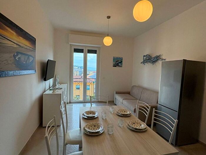 Appartamento bilocale in affitto in Via Giancarlo Bagnasco, Centro, Varazze