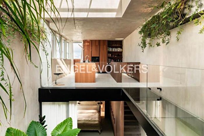 Casa con 5 locali in vendita in Piazza Vittorio Emanuele, Cisternino