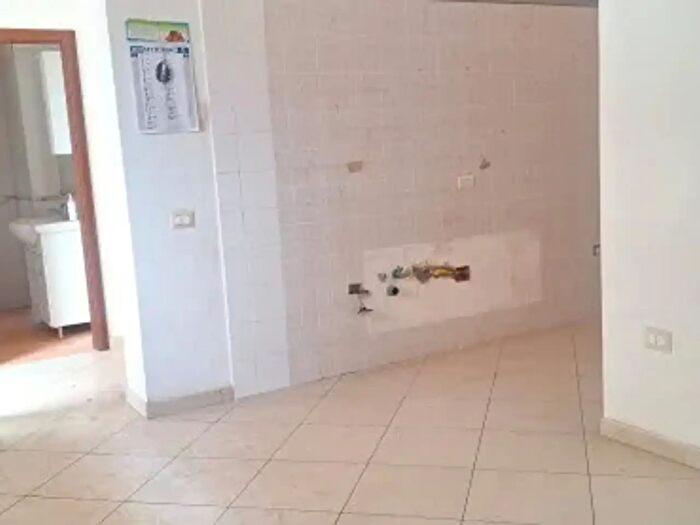 Appartamento bilocale in vendita in Via Saletta, Lettere