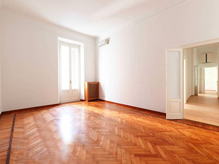 Appartamento bilocale in affitto in Via Vincenzo Bellini, Palestro, Milano