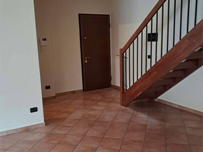 Appartamento con 5 locali in affitto in SantAgnese Università, Modena