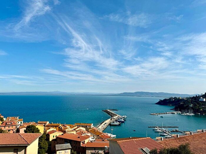 Appartamento trilocale in affitto in Via dellAppetito, Porto Santo Stefano, Monte Argentario