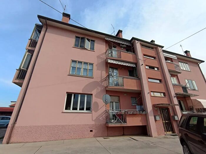 Appartamento con 5 locali in vendita in Via Cesare Battisti, Talmassons