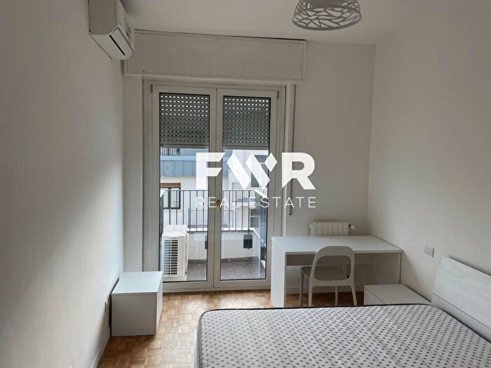 Appartamento bilocale in affitto in Via Andrea Maffei, Montenero, Milano