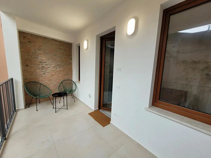 Appartamento quadrilocale in affitto in Via Angelo Genocchi, Piacenza