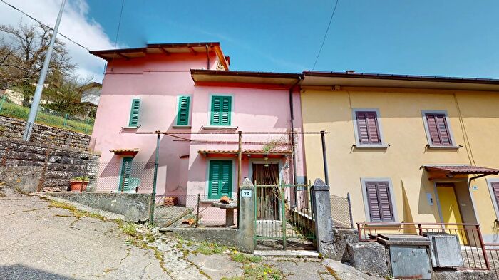 Casa con 5 locali in vendita in Via Monte, Castiglione Dei Pepoli
