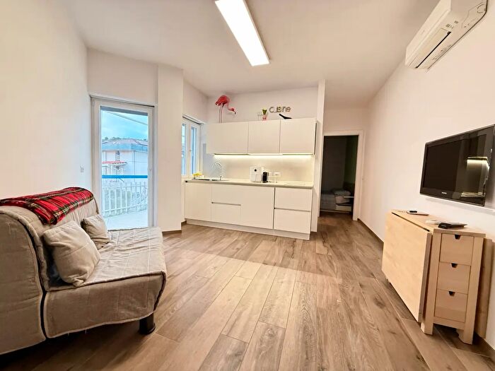 Appartamento bilocale in vendita in Via Estate, Agropoli