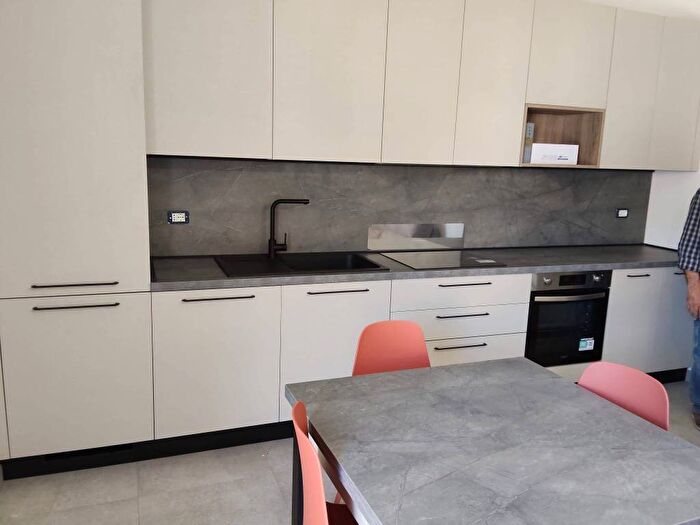 Appartamento bilocale in affitto in Via Lodrine, Centro, Concesio