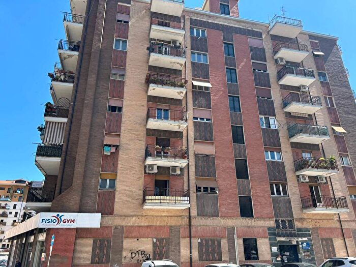 Appartamento trilocale in affitto in Largo Internati di Ferramonti, Centro, Cosenza