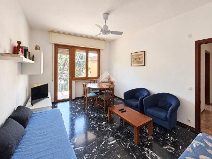 Appartamento trilocale in vendita in via Dei Conradi, Centro, Albisola Superiore
