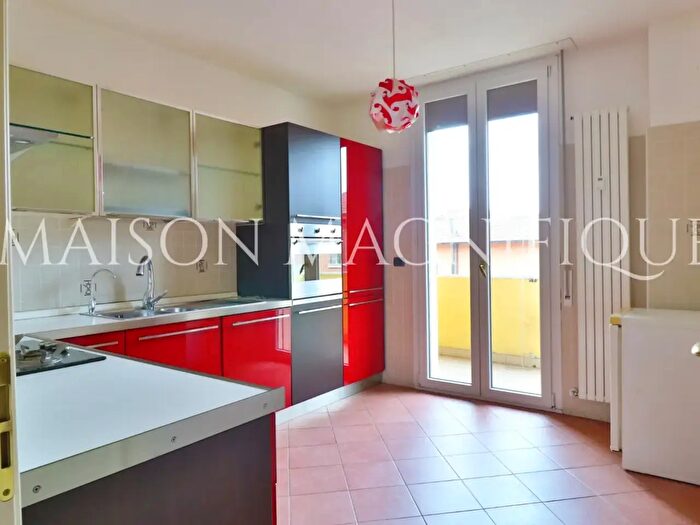 Appartamento trilocale in vendita in Via Boves, Bologna